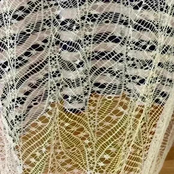 BCBGMaxazaria Navy and White Striped Long Sleeve with Lace accent - Picture 4 of 6